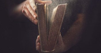 Besimi në librat dhe fletushkat hyjnore